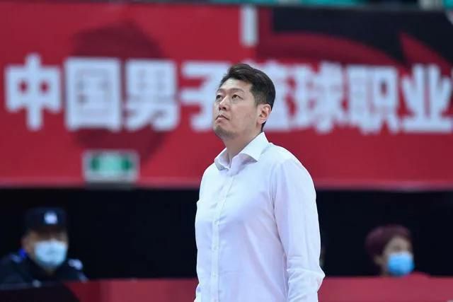 机缘巧合之下，景浩得到了一个机会，本以为美好生活即将来临，却不料遭遇重创